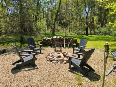 Family Getaway w/ year round  Hot Tub