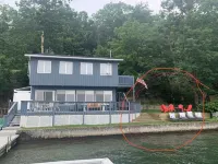 Lakeside Life on Keuka's Water's Edge - Boutique