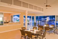 "Barefoot Escape" at Seaglass Village Cottages