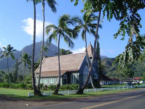 Solar-Powered 3Br Family Home in Princeville, Kauai – Mountain Views