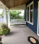 Charming, trendy home in quaint downtown historic district of Cleveland