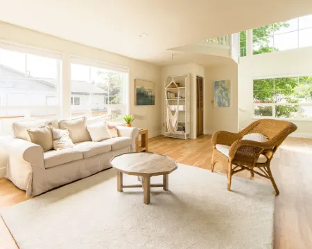 "The Langley House", walk to downtown, newly remodeled, family friendly! Hotels in Langley