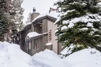 Remodeled Nov ‘22 Cozy Mammoth Condo - Walking Distance to Canyon Lodge 크로울리 호수 돌기둥 주변 호텔