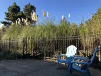 2 BLOCKS to BEACH!! 3 bedroom FAMILY & DOG- FRIENDLY w/FENCE! Close to Pelican!