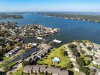 Lux Condo on Lake Conroe I Lakeview/Gameroom