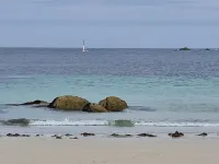 Petite Maison Proche Bourg et à 4km des Plages de Sable Blanc Hotels in Cleder