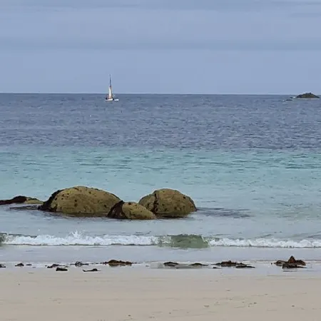 Petite Maison Proche Bourg et à 4km des Plages de Sable Blanc