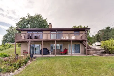 Northern Michigan Feel. Close to home appeal.