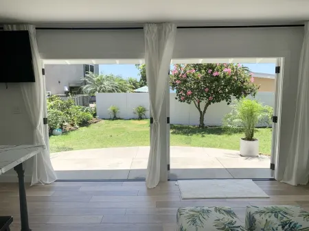 Garden, Ocean-Views, Dog Friendly, A/C.