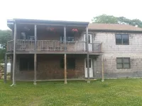 Martha's Vineyard Cozy Getaway Near Picturesque Philbin Beach