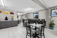 Quality Inn Nashville - Opryland Area - Desayuno