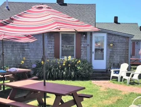 Month of MAY on the Beach on Cape Cod Bay Peaceful w/ Lots of Sunshine