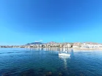 BenalBeach Lux. Large Terrace with private Jacuzzi. Beachfront. Up to 4 people.