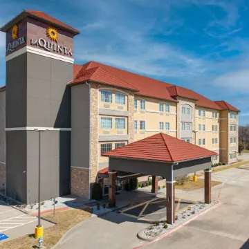 La Quinta Inn & Suites by Wyndham Allen at the Village