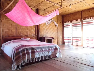 Phou Iu II Bungalow Hotel di 