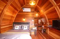 Plaiphu Pool Villas Hotels in Kapong