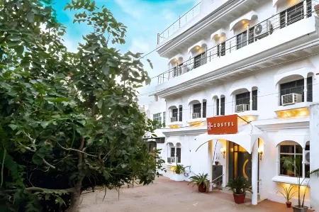 Zostel Pushkar Отели рядом с достопримечательностью «оз. Пушкар»