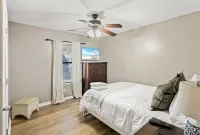 Pet friendly 5 mins to beach & Parris Island