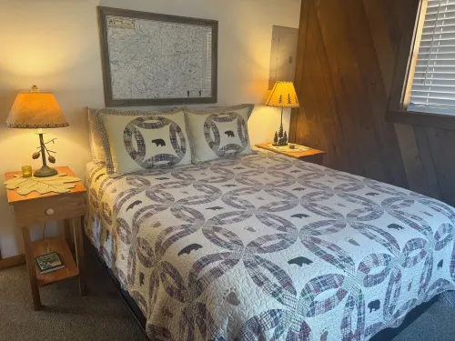 Enjoy the beautiful view of the mountains in your private hot tub!  Pet friendly - Wifi