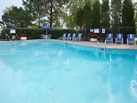 Holiday Inn Express DETROIT-WARREN (GM TECH CTR) by IHG - Pools
