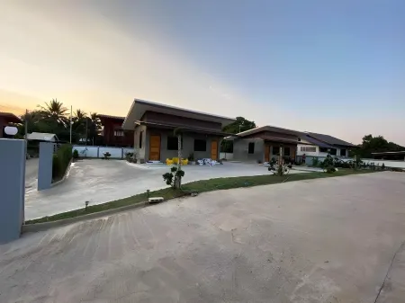 Ban Kao Jao Homestay Отели рядом с достопримечательностью «Phayao»