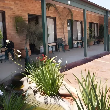 Ningana Motel