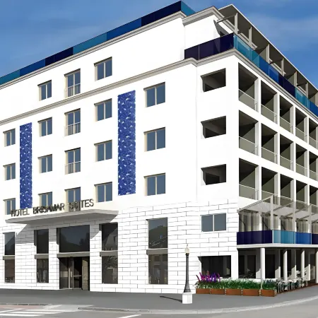 Hotel Brisamar Suites
