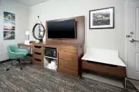 Hampton Inn Bryant - Wifi