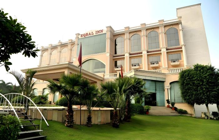 Eqbal Inn