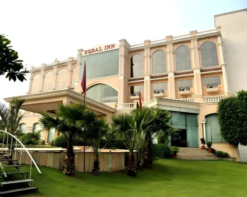 Eqbal Inn Hotels in Patiala