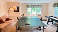 Multi-Level Stratton Retreat with family friendly amenities