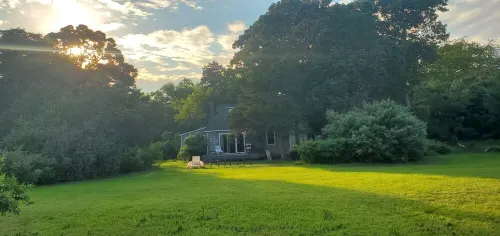 Beachfront Paradise in North Fork - 홈스테이