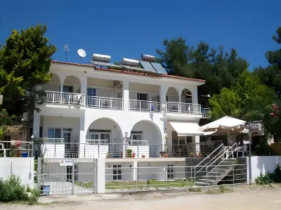 Paschalia Sea View Studios Hotel di Ormilia
