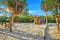Turquoise Gem 1st Floor no stairs Longboat Key FL