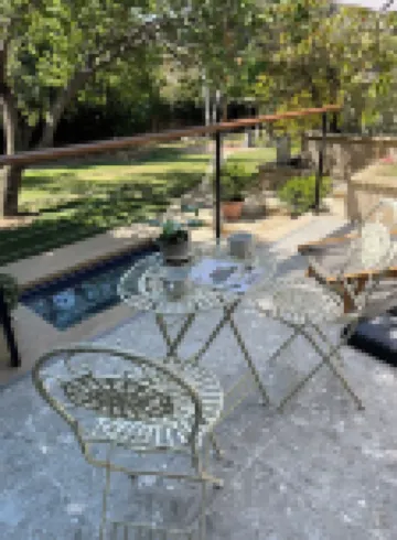 Brand New Charming Guest House in lovely Northwest Glendale CA. Private &Quiet