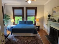 Historic 5 Bedroom Home, Walk To Cumberland Island Ferry Hotels in Saint Marys