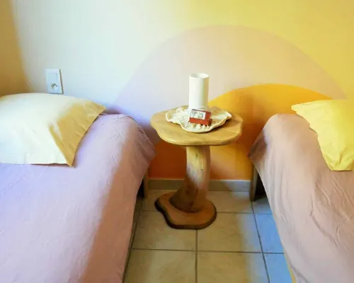 Cocoon in the Heart of Prades Ξενοδοχεία στην πόλη Prades