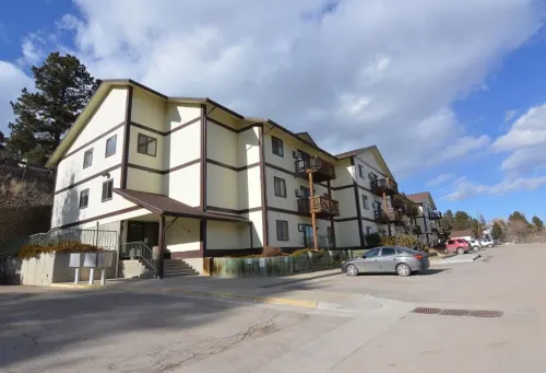 Modern Condo only Minutes from Deadwood & Sturgis!