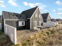 "Stine" - 1km from the Sea