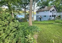 4 Bedroom Water Front Home on Exclusive Cleverdale