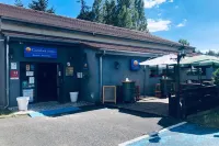 كومفورت هوتل أورليانز أوليفيت بروفنسيس فنادق في أوليفيت