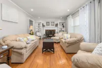 Spacious Living Less Than 2 Miles from Elon University!