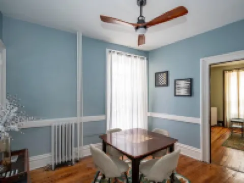 5th and Grand Lovingly Restored Brownstone Troy NY Unit 2 Hotels in Troy