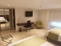 ワシントン プラザ ホテル バイ セルコテル ワシントン公園周辺のホテル