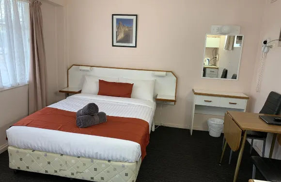 布拉德曼汽車旅館