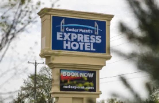 Cedar Point's Express Hotel