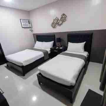 Bumble V Hotel Subic Rooms