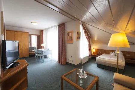 Residenz Royal Отели рядом с достопримечательностью «FKK Strand Kollersee»