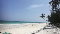 Travellers Paradise Diani - Hostel Hotels near Kaya Kinondo Sacred Forest