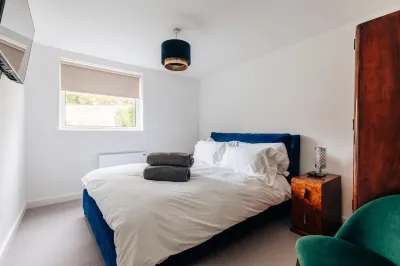 CH Apt 2 2Bed in Bath Hotels in Saltford